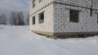 Строительство свайного фундамента для дома из газобетона в Москве под ключ