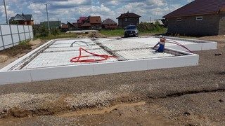 Строительство фундамента УШП - утепленная шведская плита для дома из газобетона в Москве под ключ