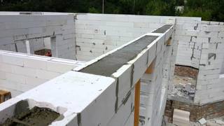 Какой толщины должны быть стены из газобетона